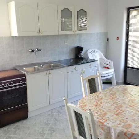 Rozs Ház Apartman *